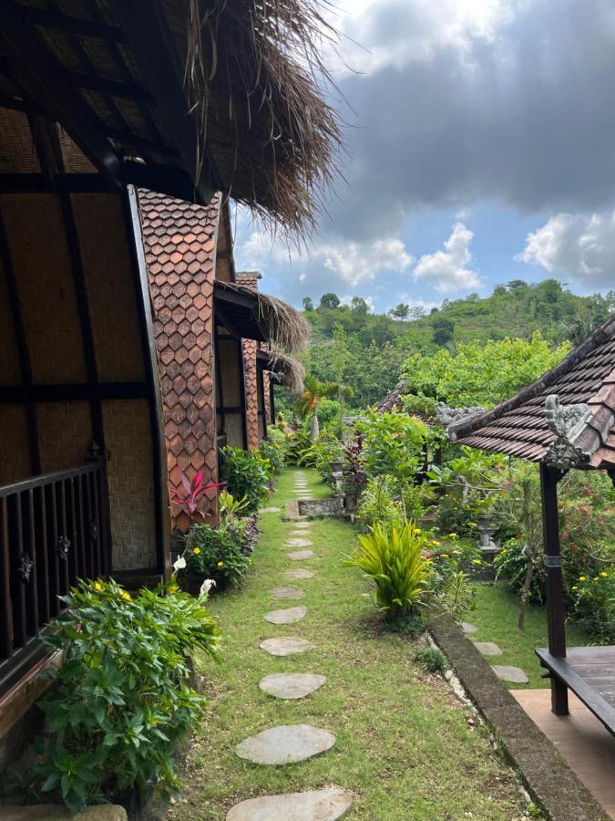 Holy Hills Bungalow Nusa Penida Batumadeg Extérieur photo
